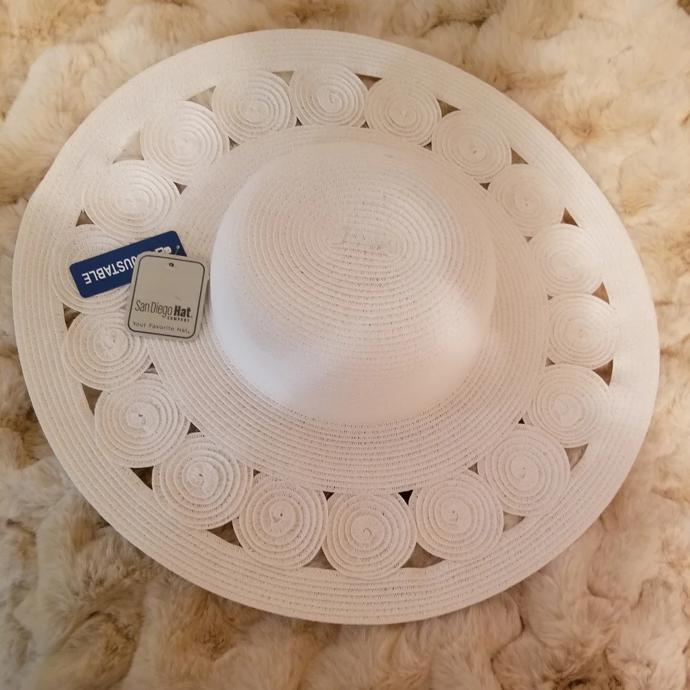 San Diego Hat Co flower circle floppy sun hat white straw weave derby beach